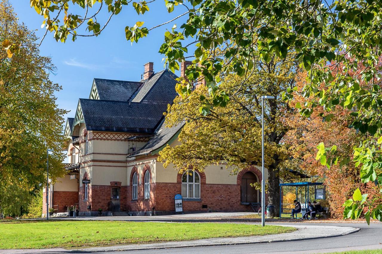 Hotell Station Skinnskatteberg Exteriér fotografie